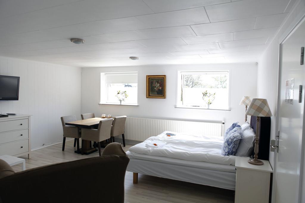 Ilse Made - Hotellet Ved Kilden Pillemark Exterior photo